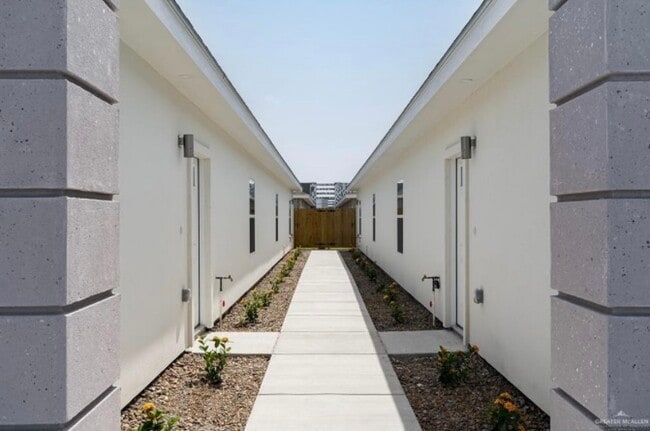 Photo - 5202 N Crown Pt Unit 3