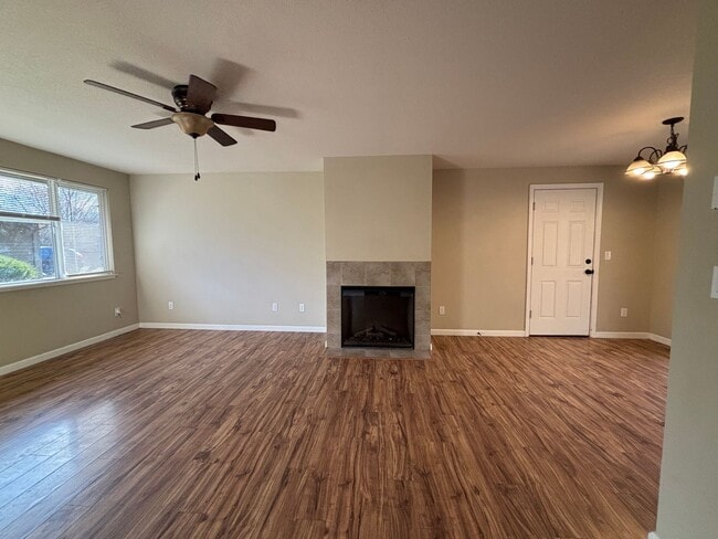 Photo - Located in a Desirable Area in Wilsonville 2 Bedroom Unit in a 4 Plex