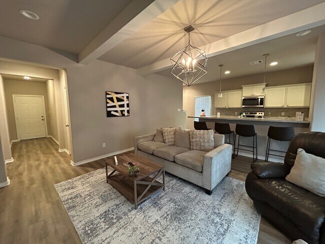 511 Hayes Ln