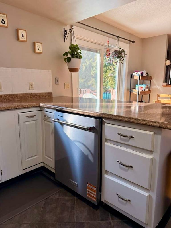 Photo - 655 Porters Point Rd