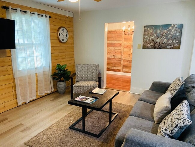 Photo - 3 Bedroom/2 Bath Ready Home