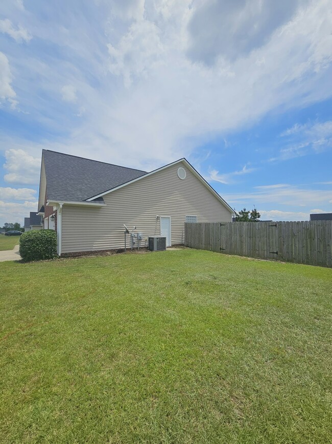 Photo - 389 Ivywood Ln