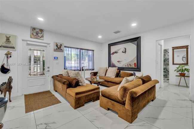 Photo - 1570 NW 132nd St