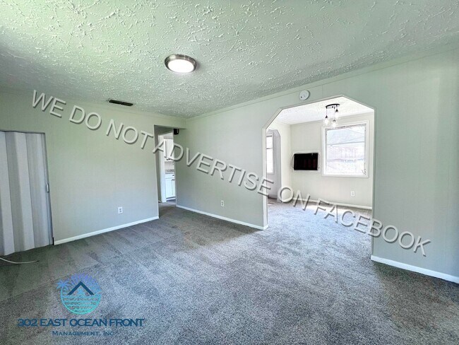 1953 W 13th St