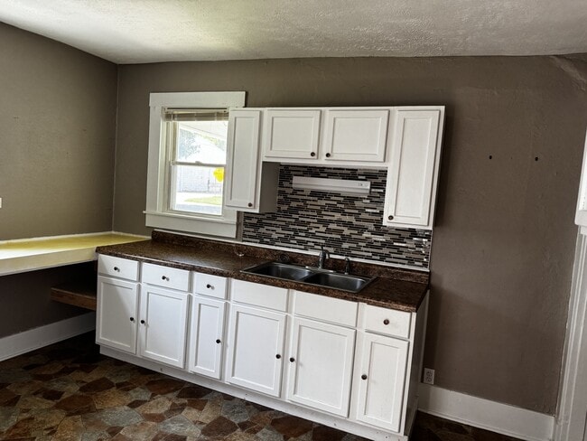 Photo - 202 N Plum St