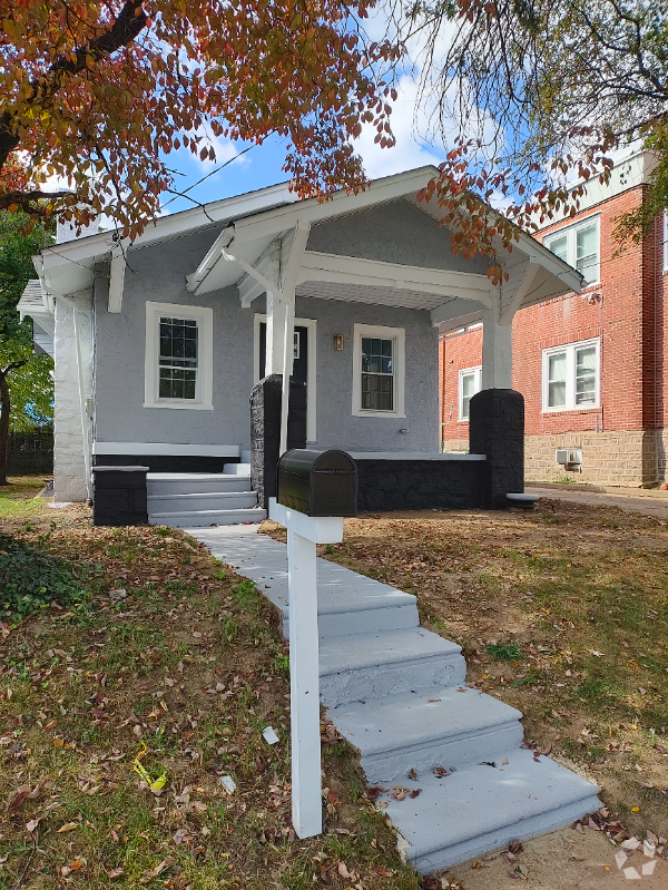 Building Photo - 1838 Rhawn St Rental