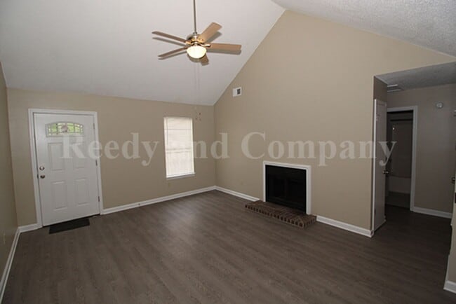 Photo - 5009 Nail Rd