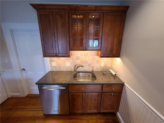 154 2nd St Unit 1