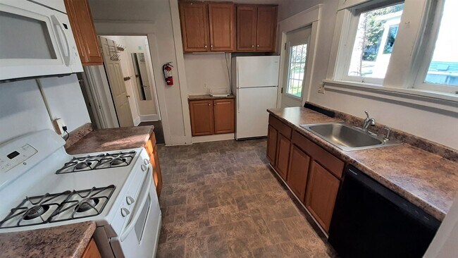 Photo - 311 Fairmount Ave