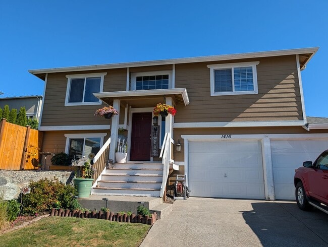 Building Photo - 1416 Vecchio Ct