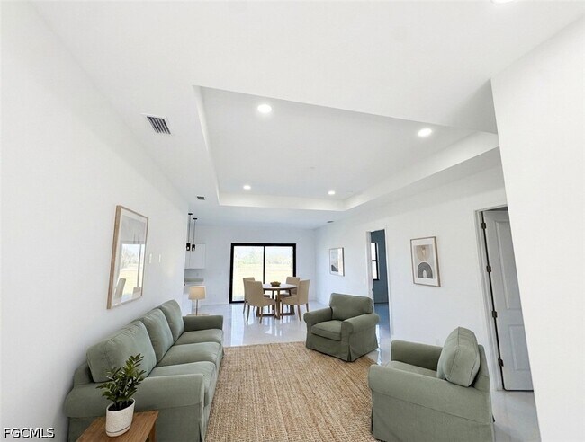 3032 NW 41st Ave