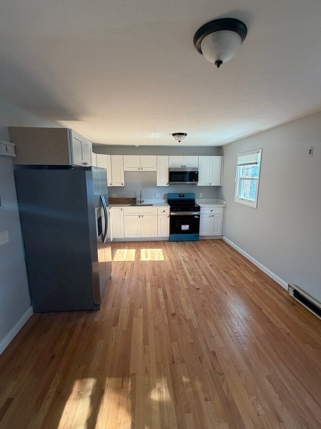 Photo - 77 Ingleside Ave