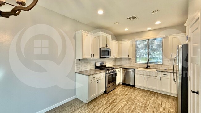 Photo - 2624 S Canfield