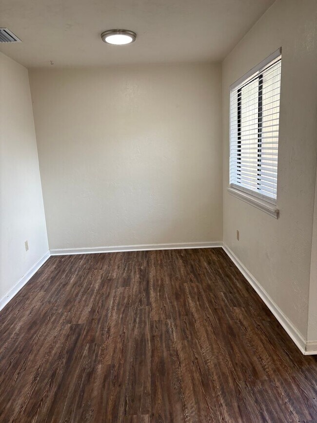 Photo - 1414 Willow Bend Way Unit C