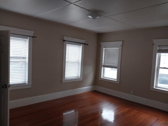 Photo - 43 Sachem St Unit APT1