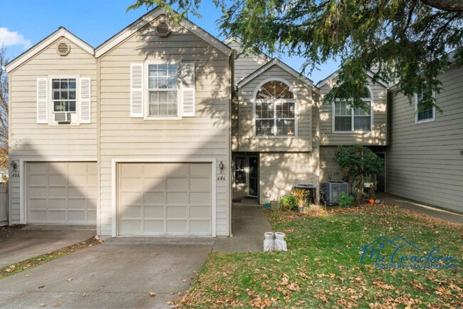 Building Photo - 486 Lori Ln