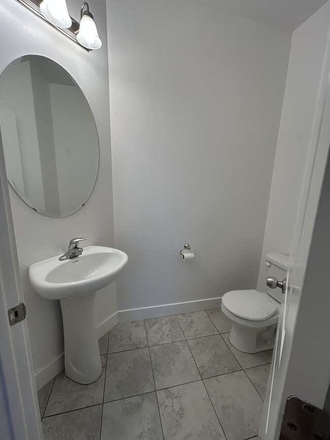 Photo - 3672 W 2330 N