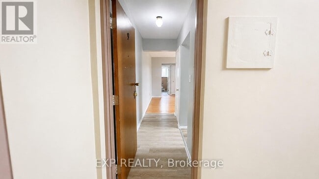 Photo - 12 Westmount Rd W Unit 9