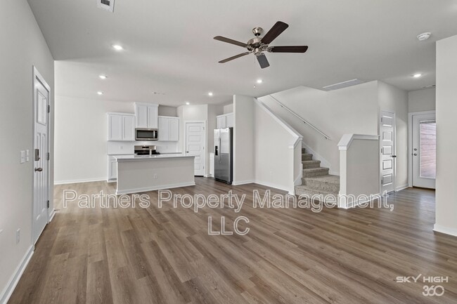 Photo - 289 S Neon Ave House
