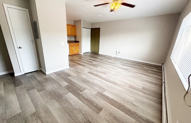 Building Photo - 550 Lowell Ave Unit 550-12