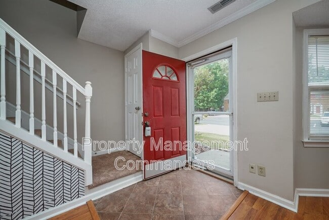 117 Kingsbridge Ln