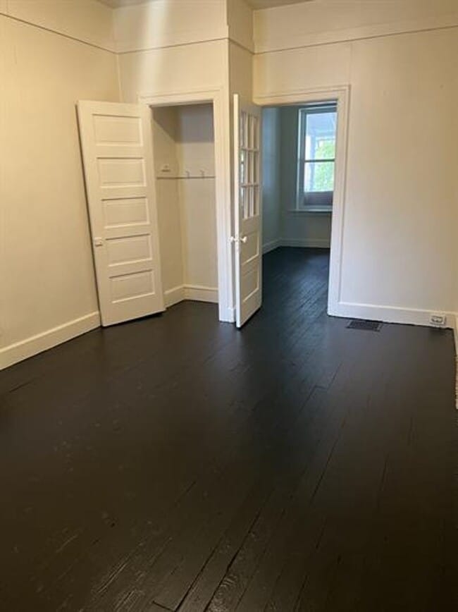 Photo - 747 Linden Ave Unit 1st Floor