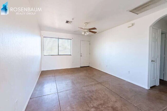 Building Photo - 5636 E 26th St Unit 3