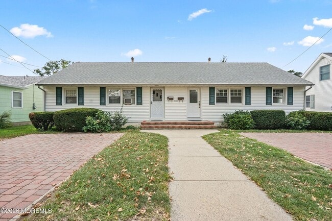 1122 Pine Bluff Ave