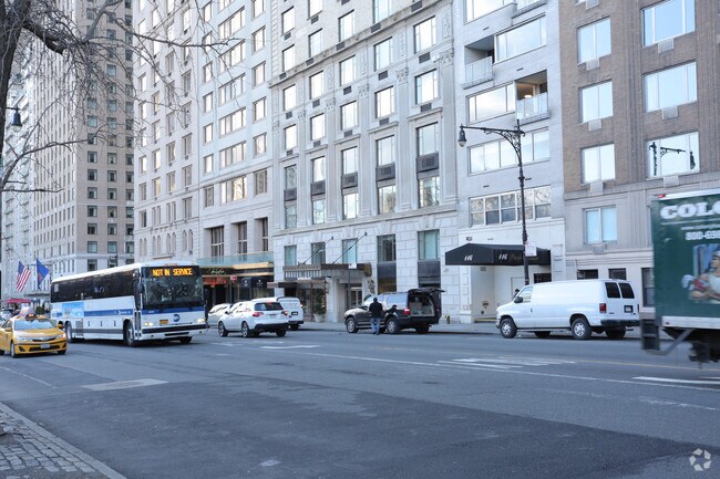 Photo - 110-112 Central Park S