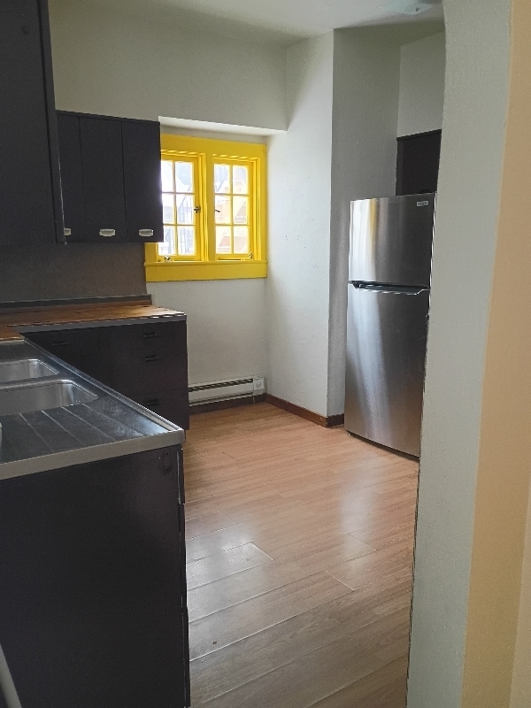 Photo - 613 S Ankeny Ave