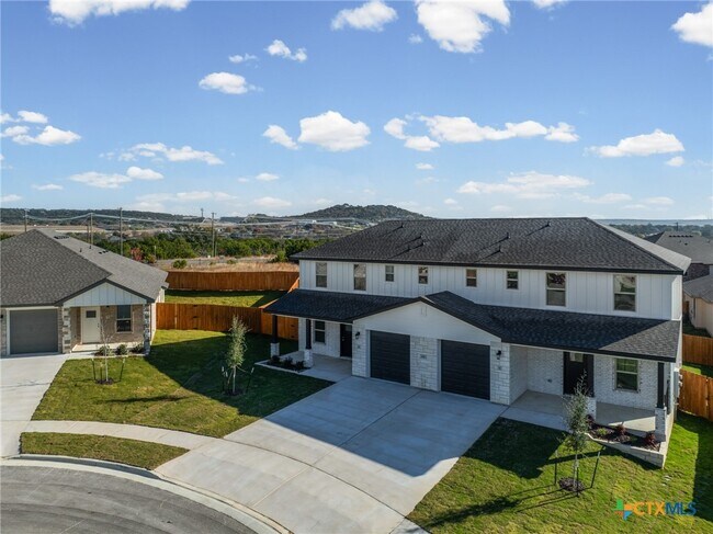 Photo - 106 Logan Ct