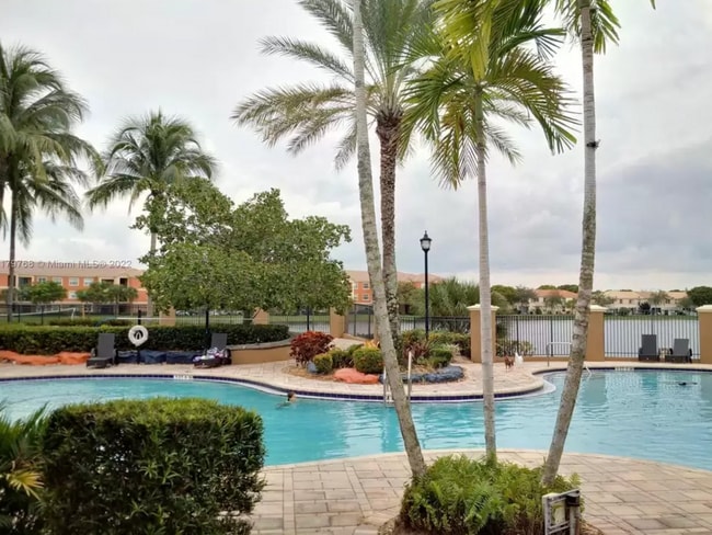 Photo - 4404 SW 160th Ave Condo Unit 823
