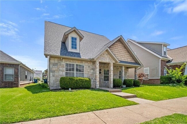 Photo - 1514 NE Young Ave