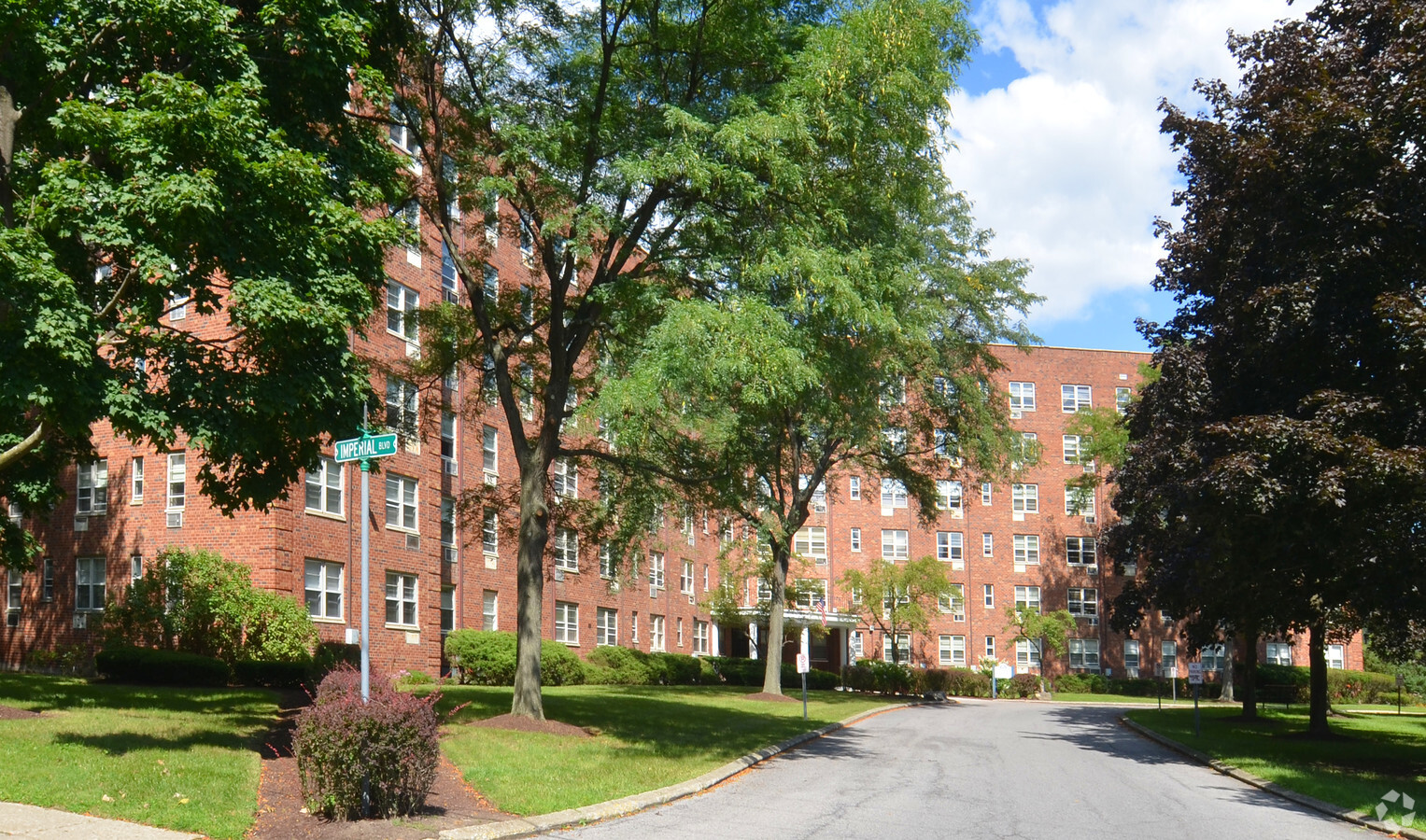 Imperial Gardens - Imperial Gardens Apartments