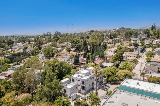 Photo - 1834 Echo Park Ave Unidad 1819 Ashmore Pl