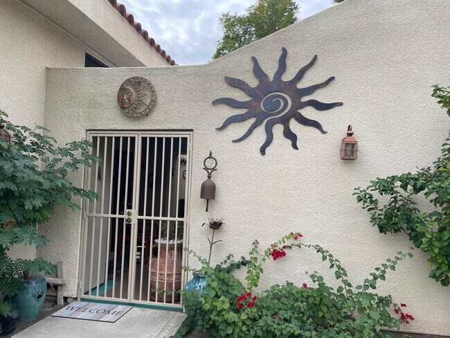 8 Mission Ct
