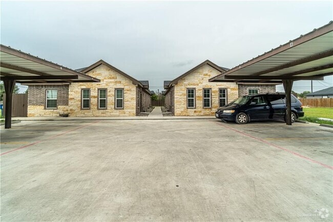 Building Photo - 6903 Venus Dr Unit 4 Rental