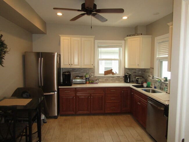 574 Washington St Unit 3