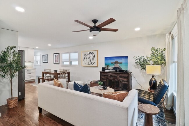 Photo - 3008 N Spaulding Ave