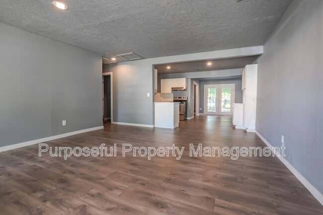 Photo - 516 Morrison Ave