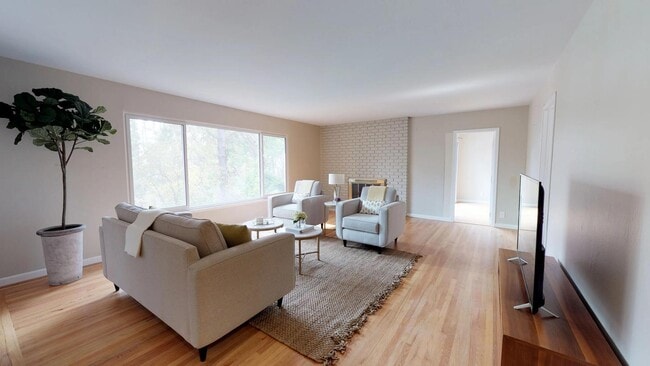 Photo - 1432 Bel Aire Rd