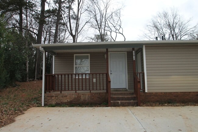 Photo - 1701 Springdale Rd