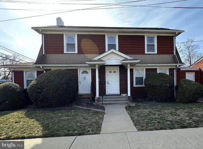 Photo - 2566 Nottingham Way House