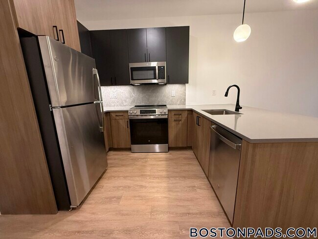 199 Gardner St Unit 419