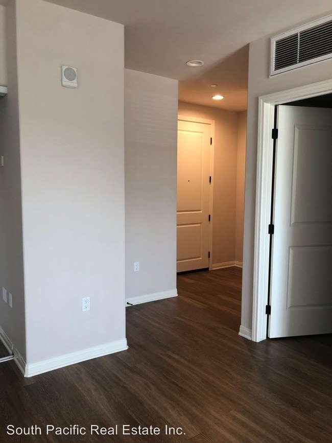 Photo - The Strohm Building