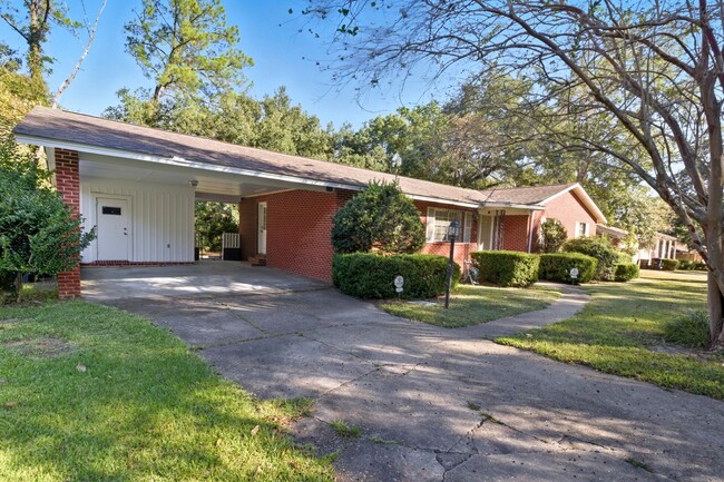 Photo - 117 Chapel Dr