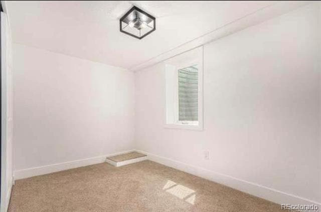 Photo - 737 Utica St