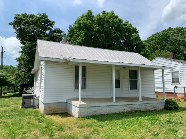 Building Photo - 819 Avon Ave Rental