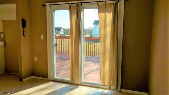 Photo - 690 Hillsborough Rd