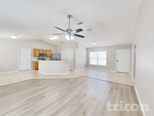 Photo - 21 Zorach Pl